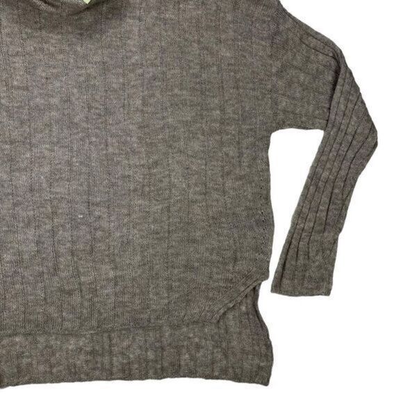 H&M Sweater Womens M Oversized Rib Knit Wool Turtleneck RomCom Modest Career New - Picture 6 of 16